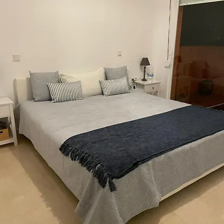 Villa Luxurious Sea View Villa, 3 Bedrooms *