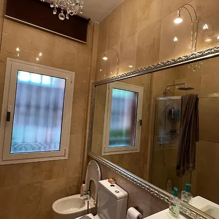 Luxurious Sea View Villa, 3 Bedrooms *